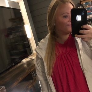 Meet your Posher, Leeann